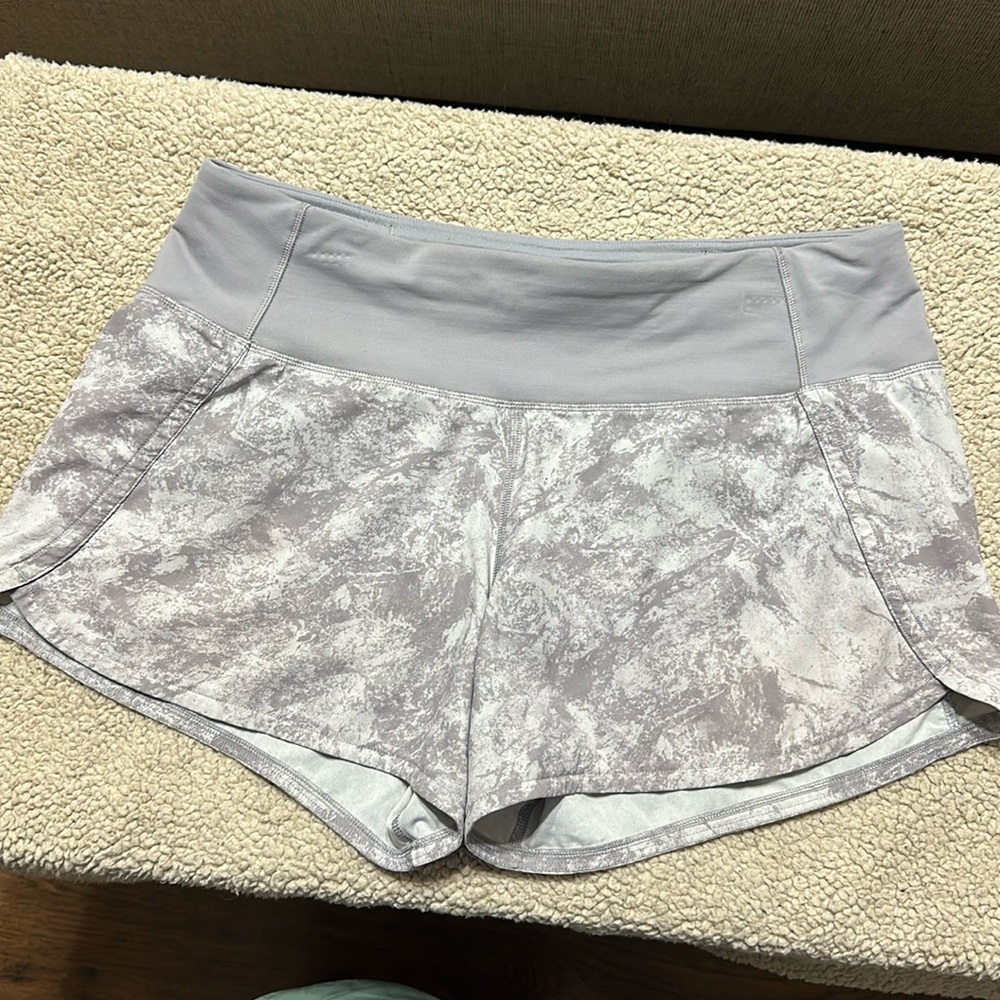 LULULEMON Speed Up Shorts‎ - gray/white